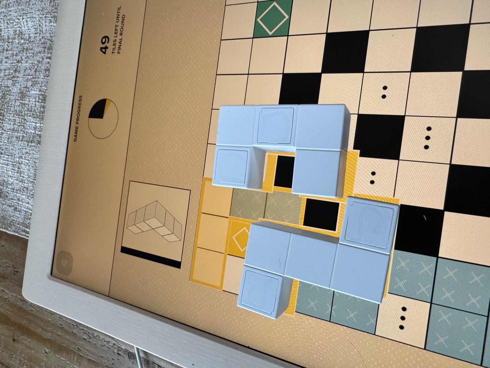 Second stage of Yellow block placement over Blue territory.
