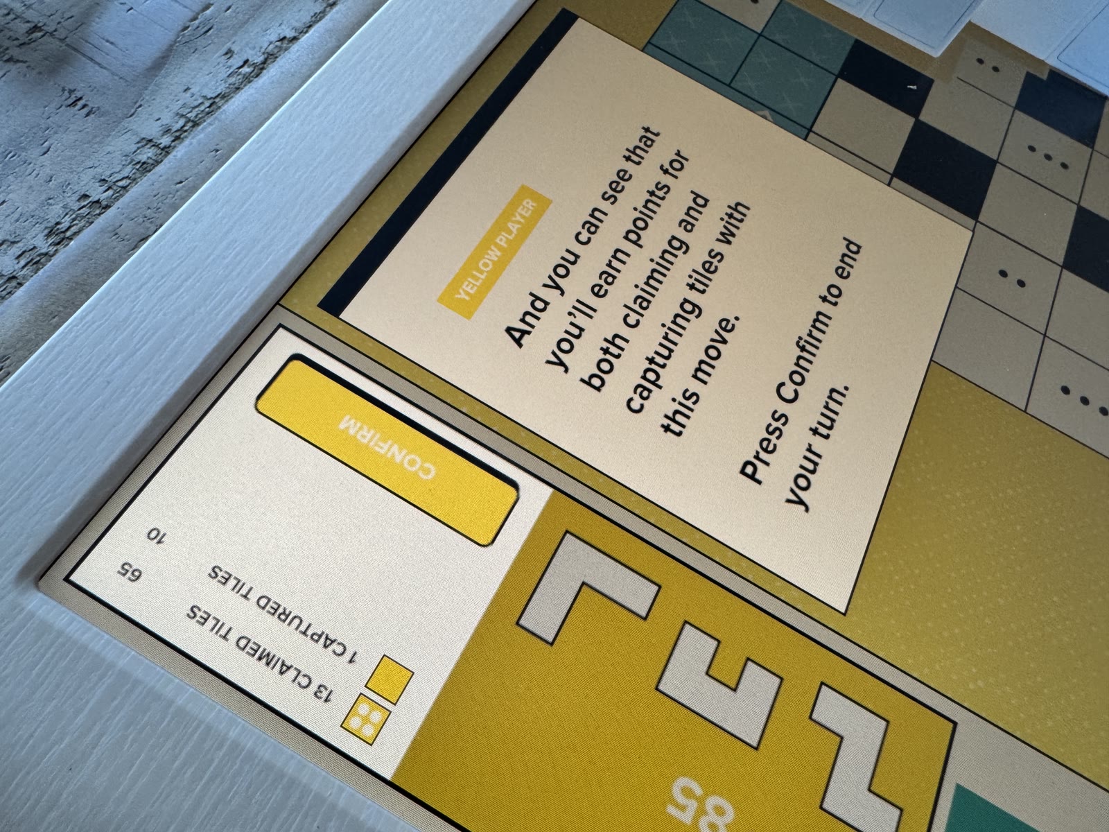 Yellow score preview with Confirm action.